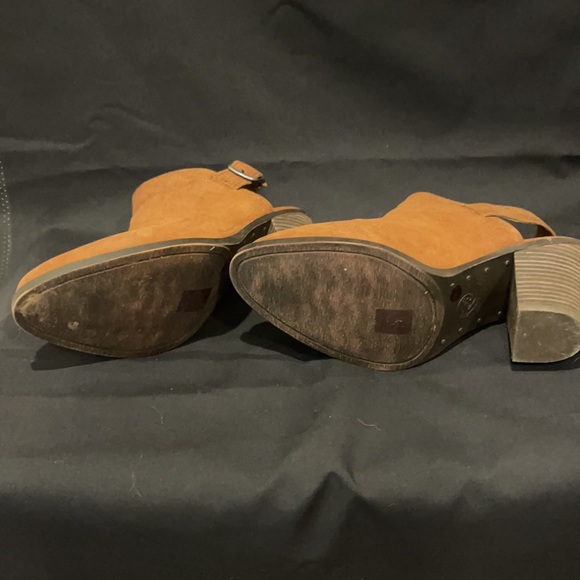 Lucky Brand heeled mule/bootie - Picture 4 of 4